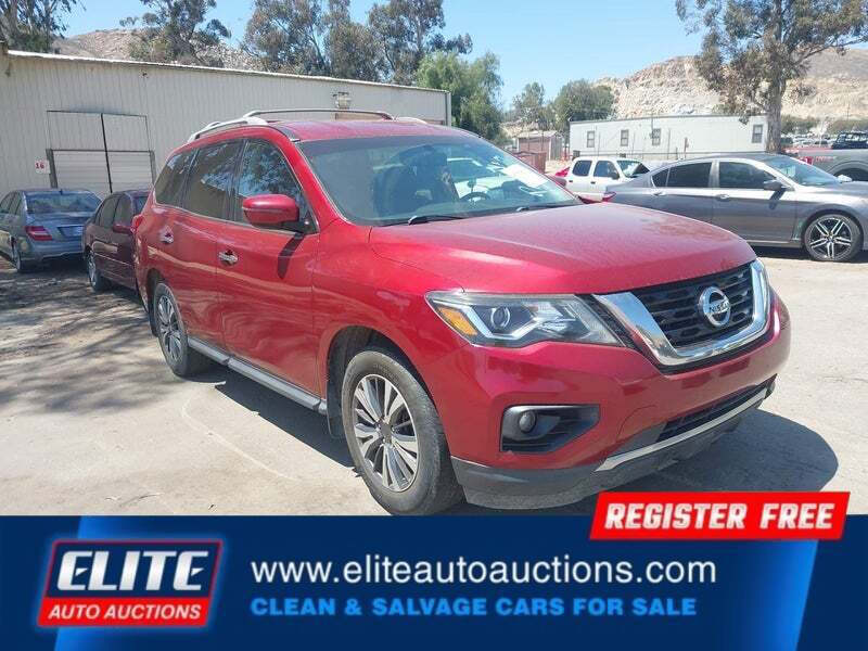 2017 Nissan Pathfinder SV
