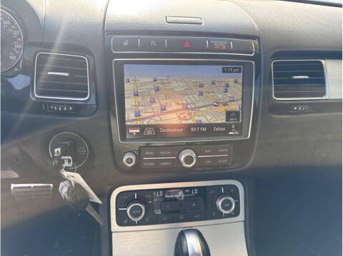 2017 Volkswagen Touareg V6 Wolfsburg