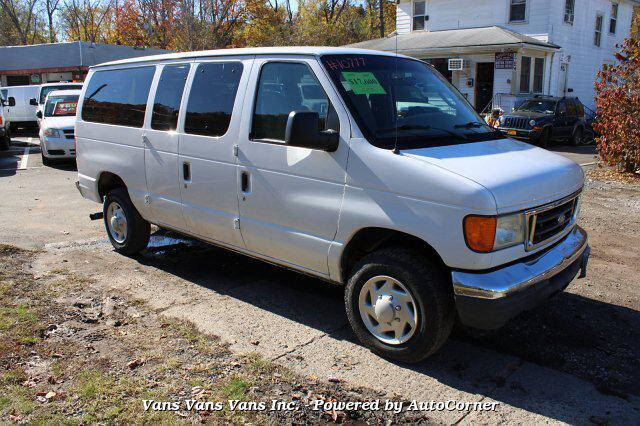 2007 Ford E-Series for sale at Vans Vans Vans INC in Blauvelt NY