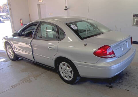 2006 Ford Taurus SE