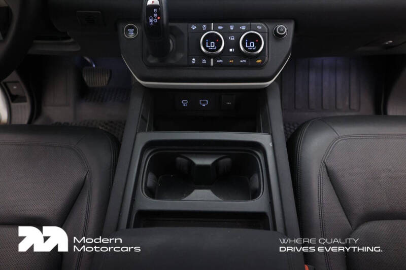 2023 Land Rover Defender