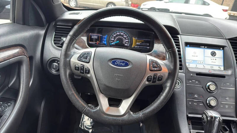 2016 Ford Taurus Limited