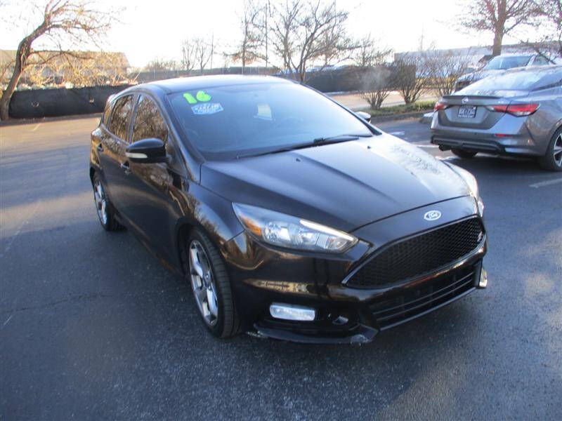 2016 Ford Focus for sale at Euro Asian Cars in Knoxville TN