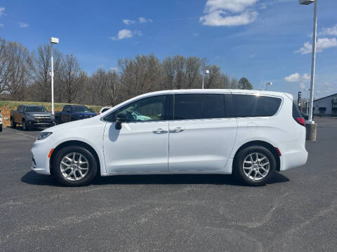 2024 Chrysler Pacifica Touring L