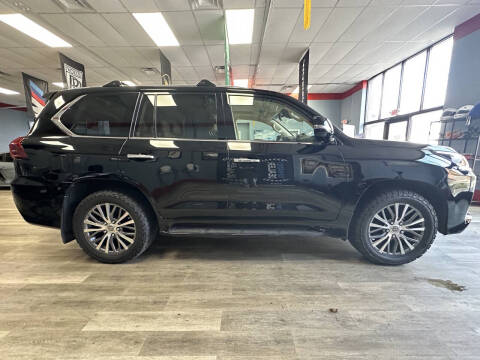 2018 Lexus LX 570 Two-Row