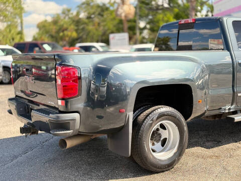 2017 GMC Sierra 3500HD Denali