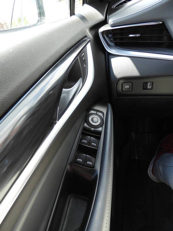 2022 Buick Enclave Essence