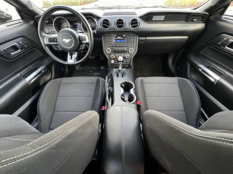 2016 Ford Mustang V6