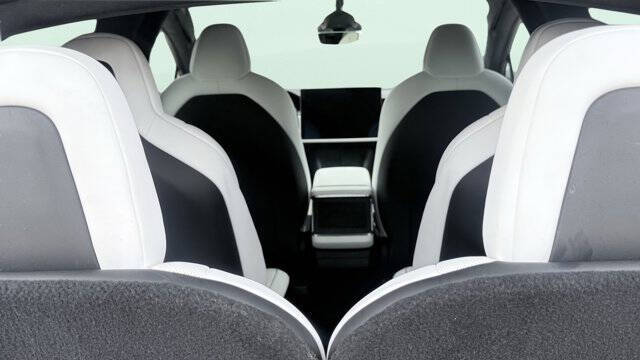 2022 Tesla Model X Plaid
