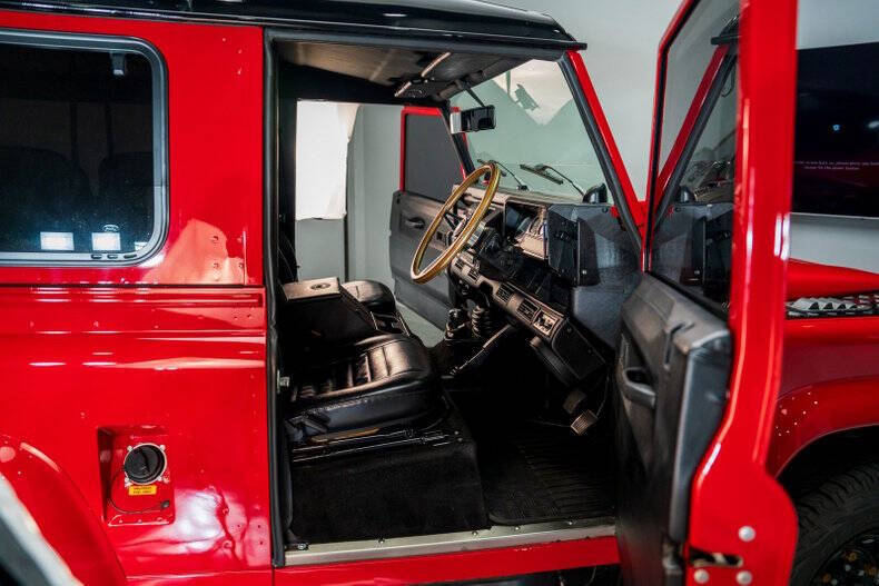 1986 Land Rover Defender