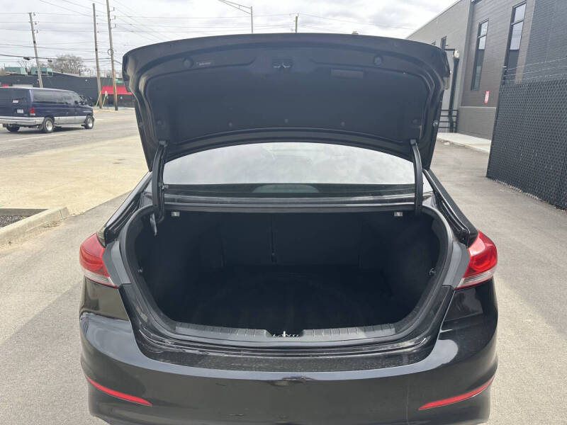 2017 Hyundai Elantra SE