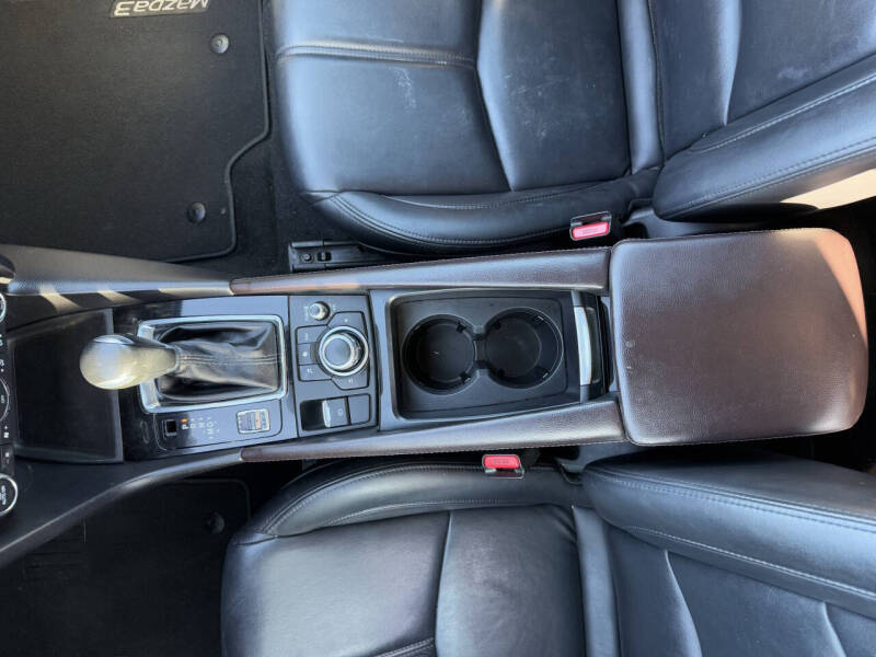 2017 Mazda MAZDA3 Touring