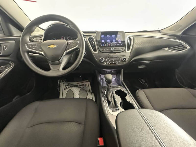 2024 Chevrolet Malibu LT