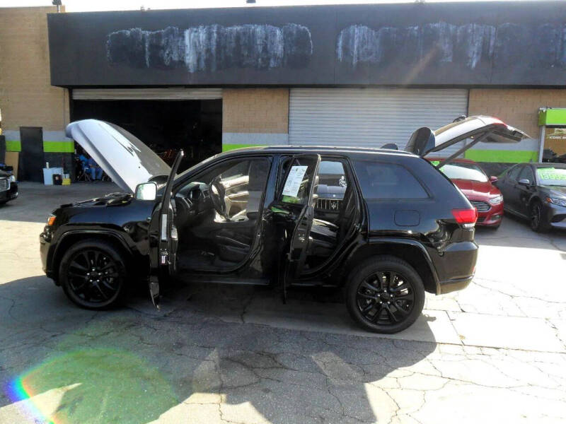 2017 Jeep Grand Cherokee Altitude