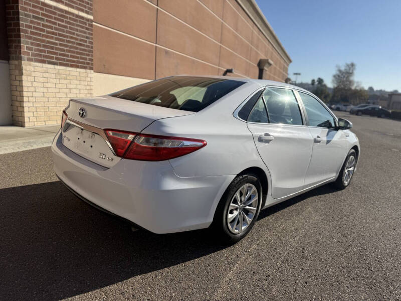 2017 Toyota Camry Hybrid LE