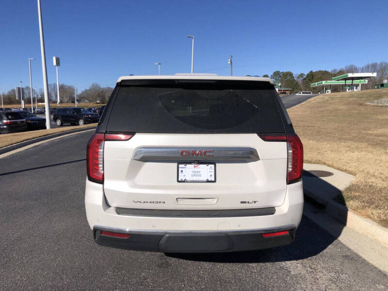 2022 GMC Yukon XL SLT
