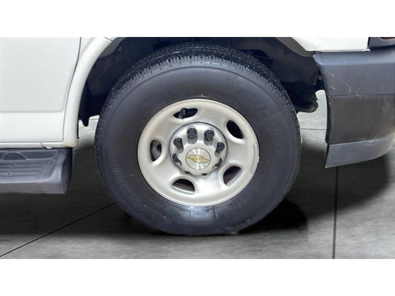 2023 Chevrolet Express LS 3500