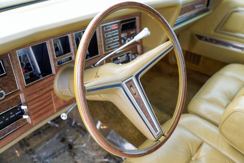 1973 Lincoln Continental