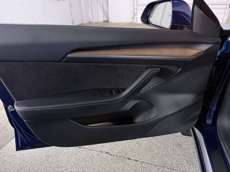 2023 Tesla Model 3 Performance