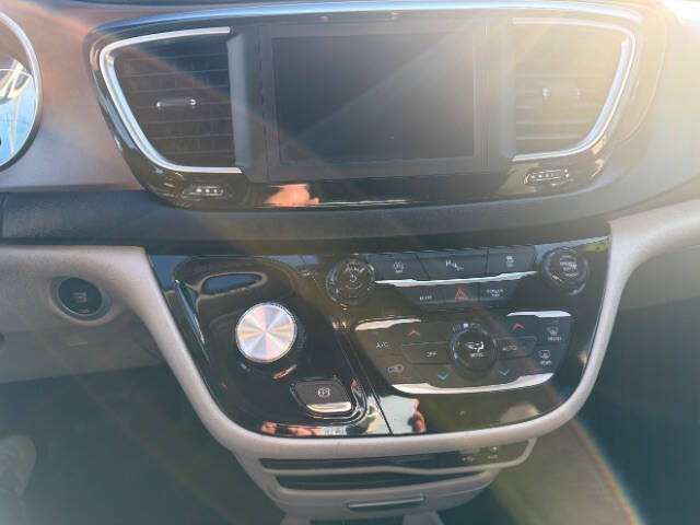 2019 Chrysler Pacifica Touring L