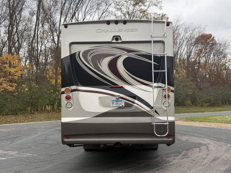 2014 Thor Motor Coach challanger