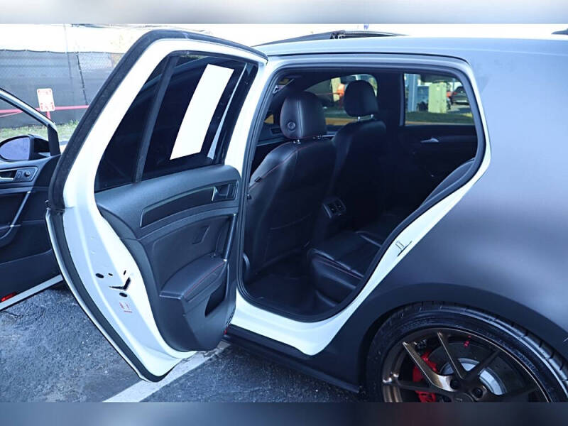 2021 Volkswagen Golf GTI Autobahn