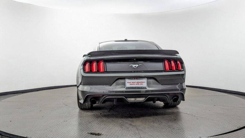 2016 Ford Mustang EcoBoost Premium