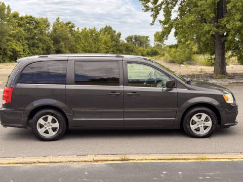 2011 Dodge Grand Caravan Crew