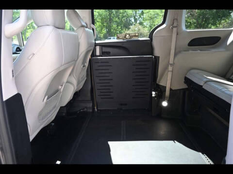 2021 Chrysler Voyager LXi