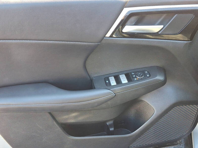 2023 Mitsubishi Outlander PHEV