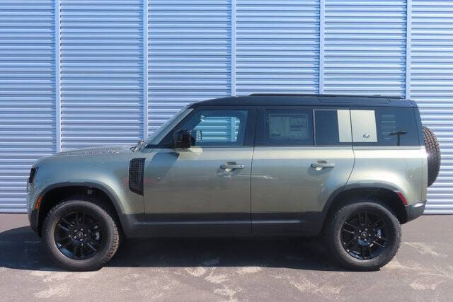 2024 Land Rover Defender 110 P300 S