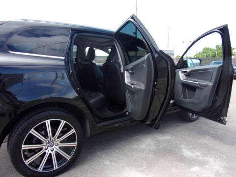 2015 Volvo XC60 T5 Drive-E Platinum