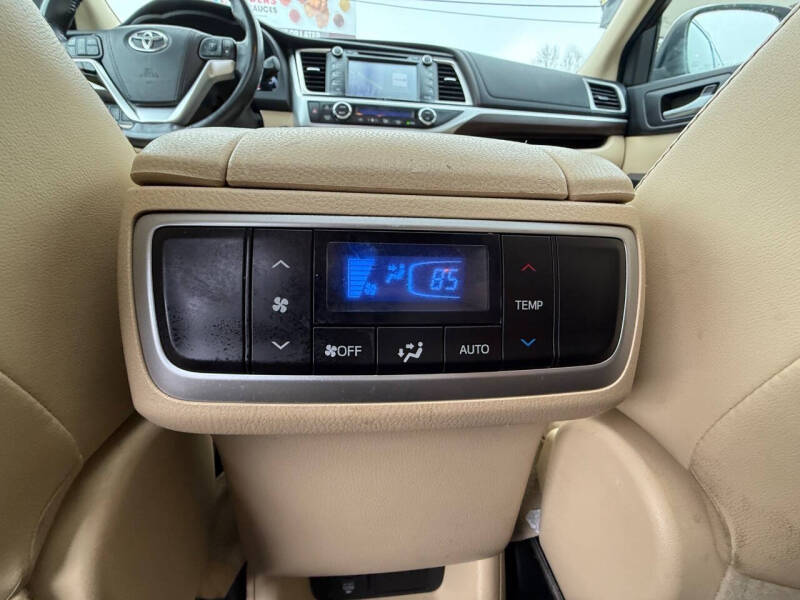 2015 Toyota Highlander Limited