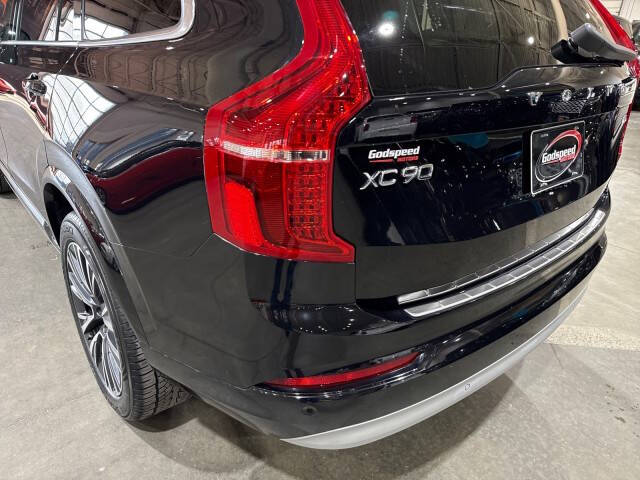 2022 Volvo XC90 T5 Momentum