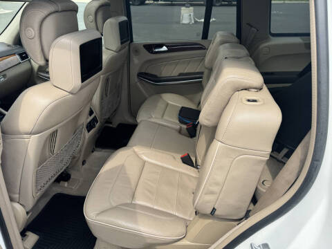 2014 Mercedes-Benz GL-Class GL 550 4MATIC