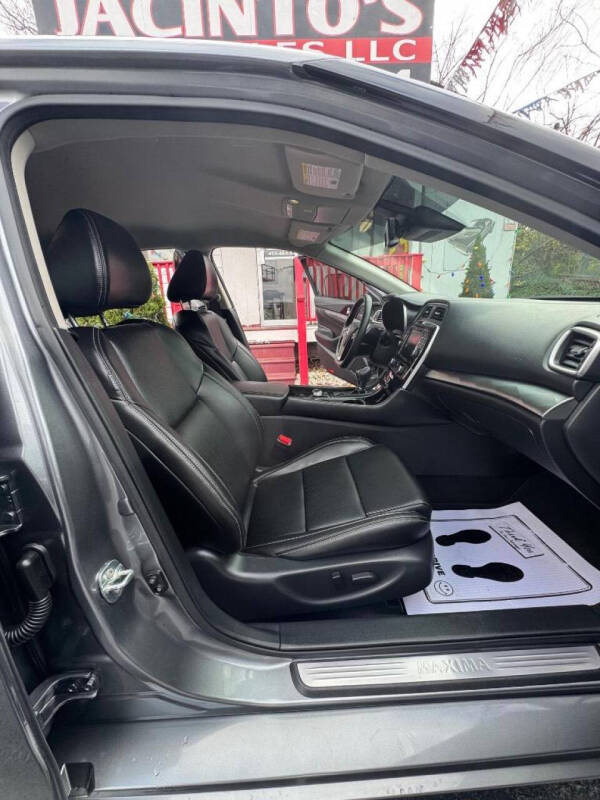 2023 Nissan Maxima 3.5 SV