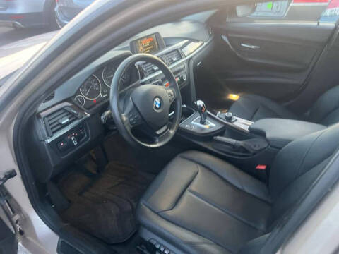 2015 BMW 3 Series 320i xDrive