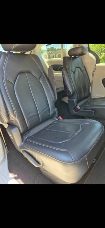 2022 Chrysler Pacifica Touring L