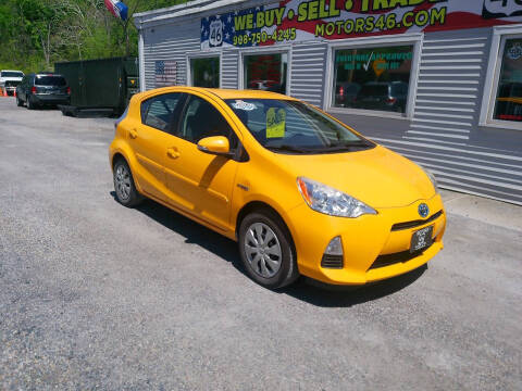 2014 Toyota Prius c Two