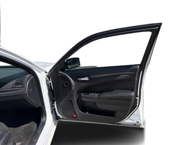 2014 Chrysler 300 S