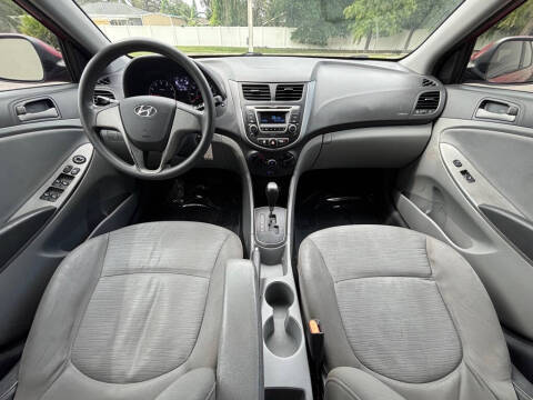 2017 Hyundai Accent SE