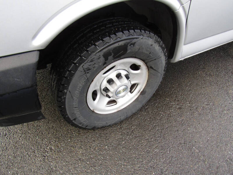 2022 Chevrolet Express 2500