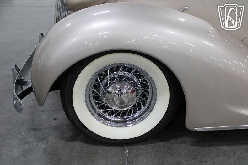 1937 Packard 115C