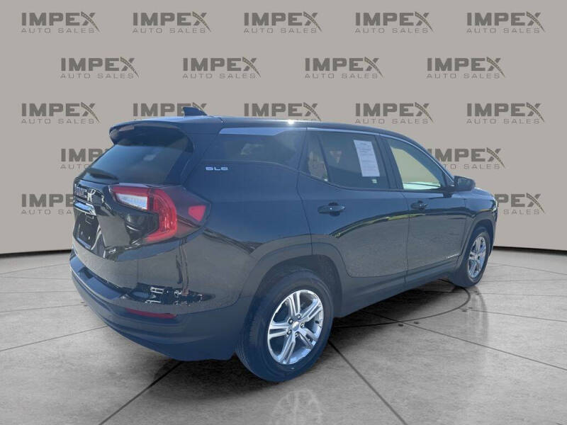 2024 GMC Terrain SLE