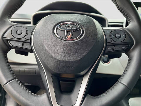 2025 Toyota Corolla Hatchback SE