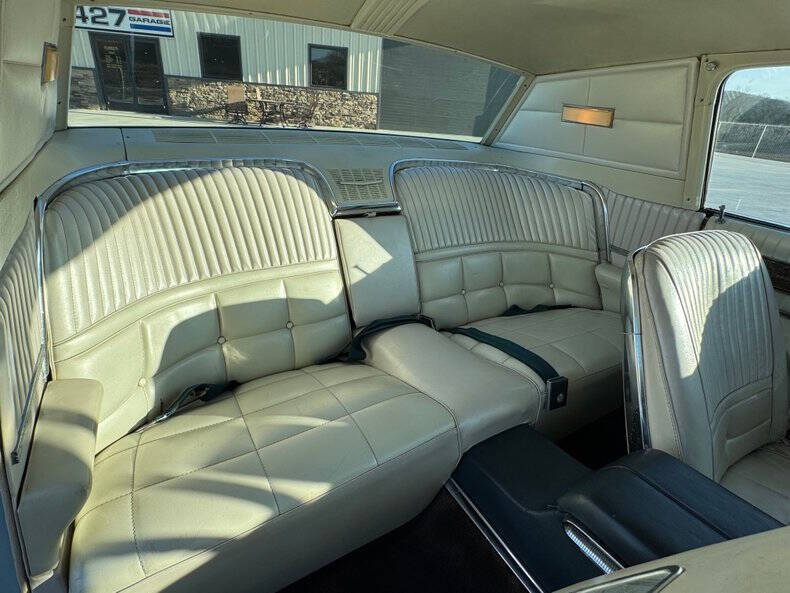 1966 Ford Thunderbird