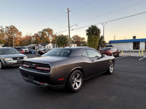 2015 Dodge Challenger SXT