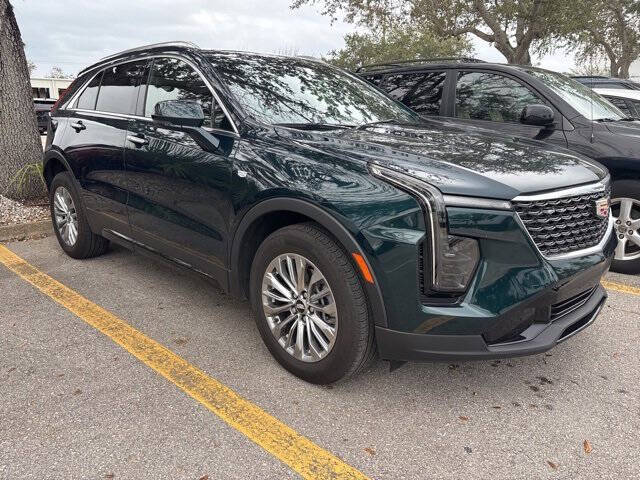 2024 Cadillac XT4 Premium Luxury