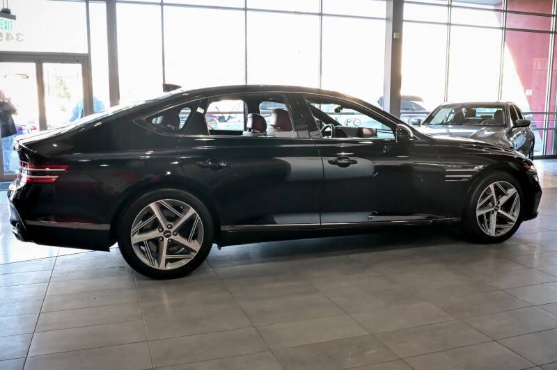 2023 Genesis G80