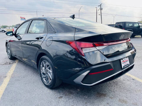 2024 Hyundai Elantra SEL